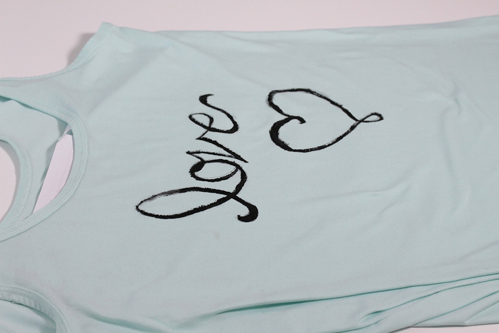 Adorable DIY "Love" Tank Top for Women. A great way to surround yourself with positivity. #selflove #selfcare #fashion